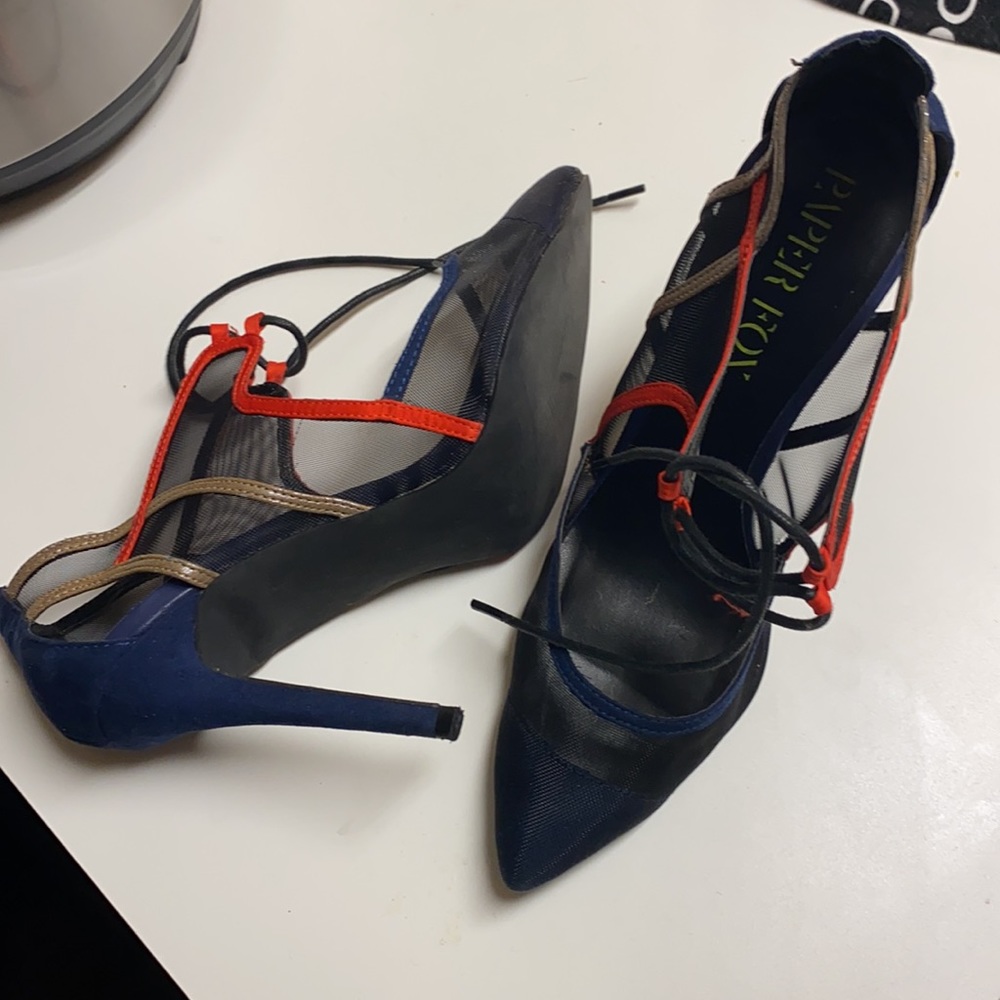 Shoes - Picture 2 of 4